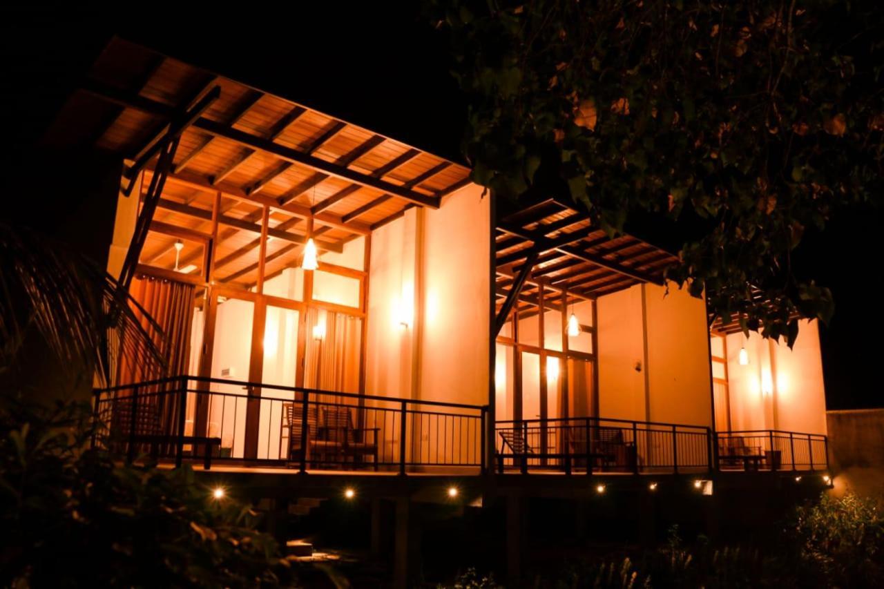 Senu Lagoon Villa Tangalle Exteriör bild