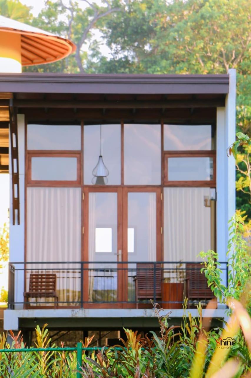 Senu Lagoon Villa Tangalle Exteriör bild